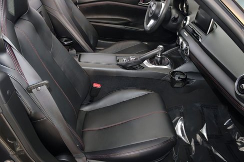 Used 2017 MAZDA MX-5 Miata RF Grand Touring image 32