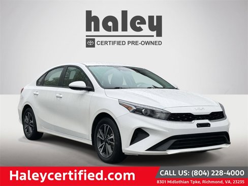 Used 2024 Kia Forte LXS image 1