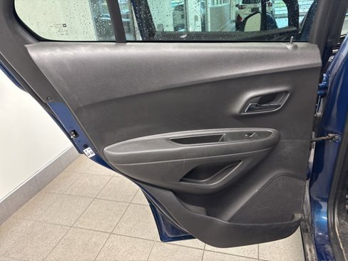 Used 2019 Chevrolet Trax LT image 13