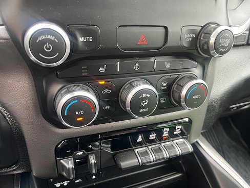 Used 2019 RAM 1500 Big Horn image 36