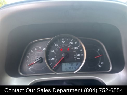 Used 2015 Toyota RAV4 LE image 18