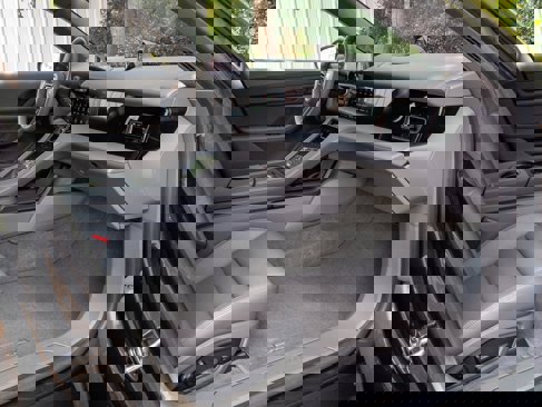 Certified 2022 Porsche Taycan image 31