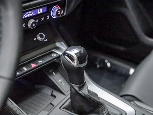 New 2025 Audi Q3 2.0T Premium image 25