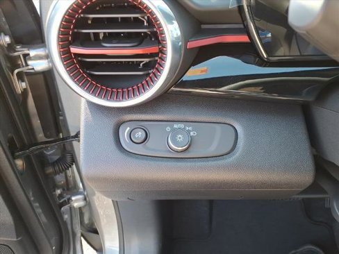 New 2025 Chevrolet Trax RS w/ Driver Confidence Package image 11