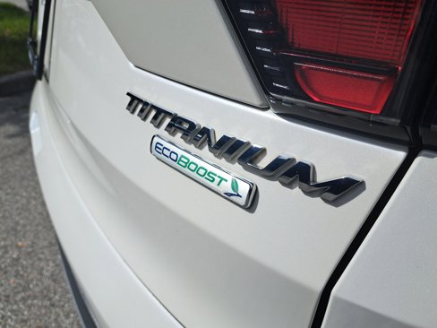 Used 2017 Ford Escape Titanium image 10