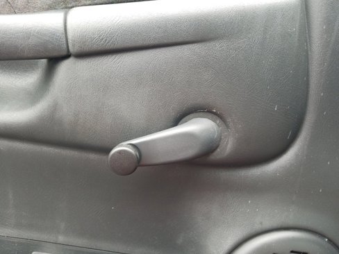 Used 1998 Chevrolet S10 Pickup LS w/ Preferred Equipment Group image 10