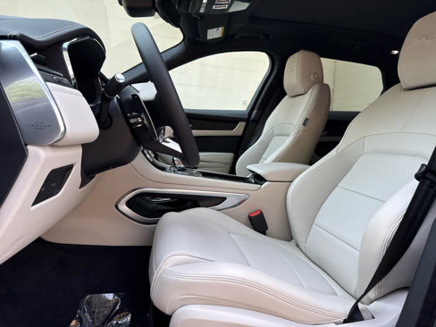 New 2026 Jaguar F-PACE R-Dynamic S image 15