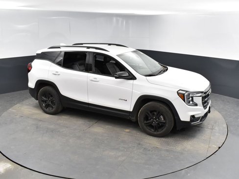 Used 2023 GMC Terrain AT4 image 14