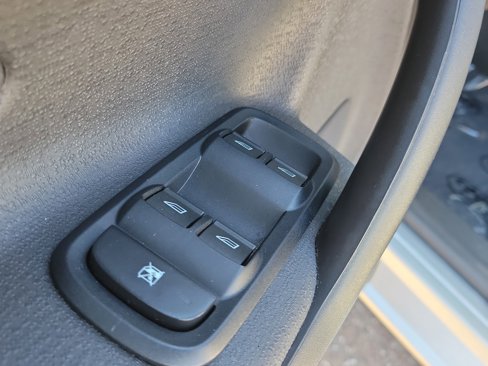 Used 2017 Ford Fiesta SE image 20