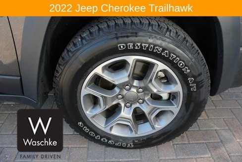 Used 2022 Jeep Cherokee Trailhawk w/ Comfort/Convenience Group image 11
