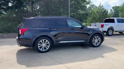 Used 2021 Ford Explorer XLT w/ Equipment Group 202A image 7