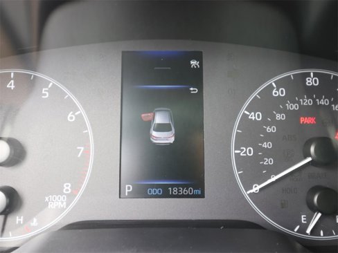 Used 2024 Toyota Corolla SE image 16