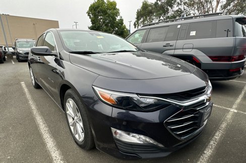 Used 2023 Chevrolet Malibu LT image 2
