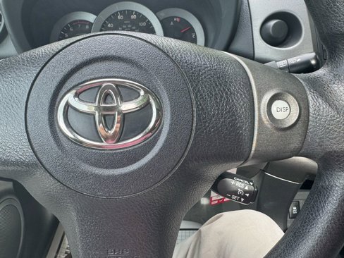 Used 2011 Toyota RAV4 2WD image 25