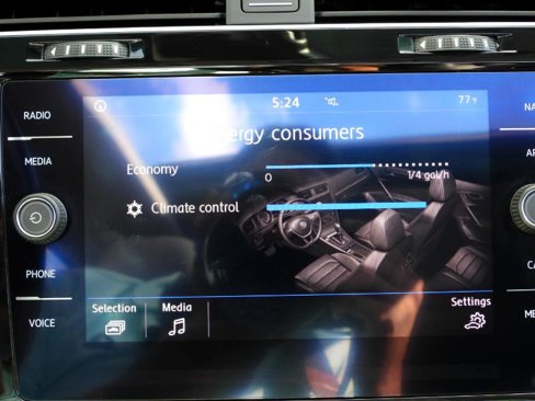 Used 2018 Volkswagen Golf SEL image 47