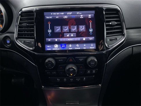 Used 2019 Jeep Grand Cherokee Limited image 24