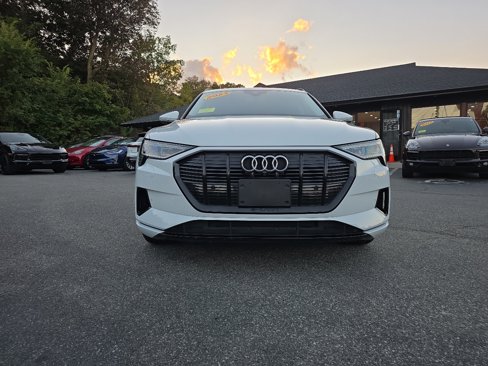 Used 2021 Audi e-tron Premium w/ Convenience Plus Package image 12