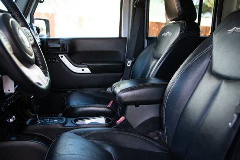 Used 2014 Jeep Wrangler Sahara image 14