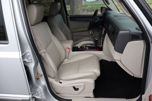 Used 2006 Jeep Commander Limited w/ Trailer Tow Group IV image 23