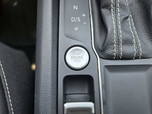 Used 2022 Volkswagen Atlas SE image 35