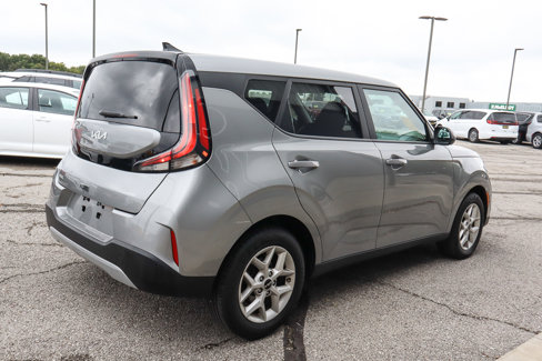 Used 2023 Kia Soul LX w/ Option Group 015 image 4