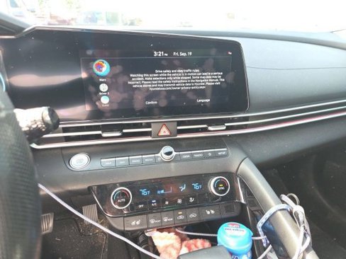 Certified 2023 Hyundai Elantra Limited image 8