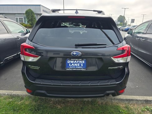 Used 2019 Subaru Forester Premium image 7