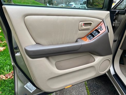 Used 1999 Lexus RX 300 4WD image 15