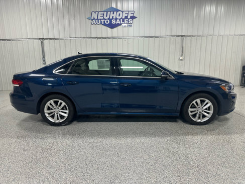 Used 2020 Volkswagen Passat 2.0T SE image 1
