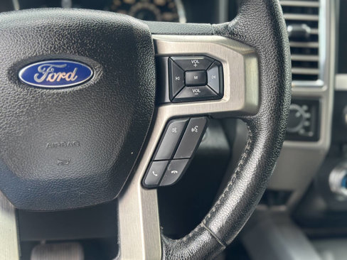 Used 2015 Ford F150 Platinum w/ Equipment Group 701A Luxury image 27