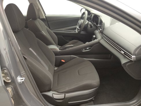 Used 2023 Hyundai Elantra SEL image 21