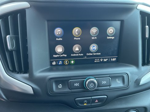 Used 2024 GMC Terrain SLE image 23
