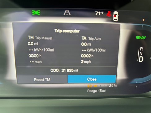 Certified 2023 Volvo C40 P8 Recharge Ultimate w/ Protection Package Premier image 21