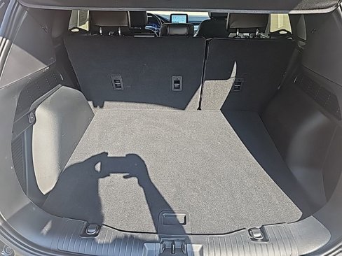 Certified 2021 Ford Escape Titanium image 18
