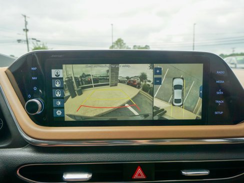 Used 2020 Hyundai Sonata Limited image 25