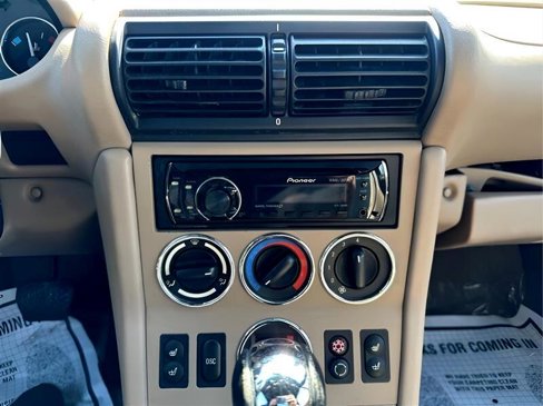 Used 2001 BMW Z3 3.0i image 26