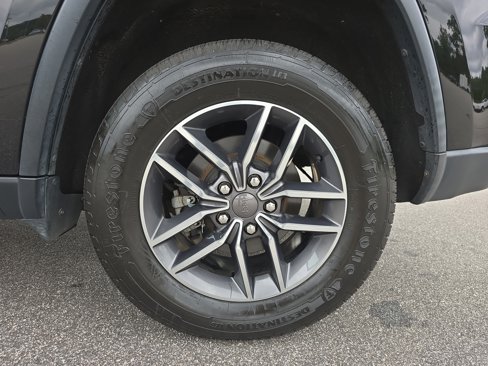 Used 2019 Jeep Grand Cherokee Limited w/ Luxury Group II image 31