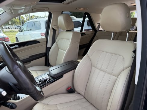 Used 2018 Mercedes-Benz GLE 350 4MATIC image 13