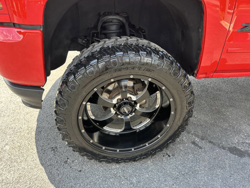 Used 2017 Chevrolet Silverado 1500 LT w/ All Star Edition image 8