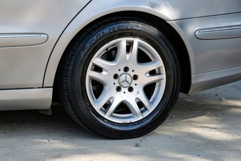Used 2003 Mercedes-Benz E 320 Sedan image 48