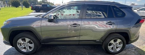 Used 2022 Toyota RAV4 XLE image 5