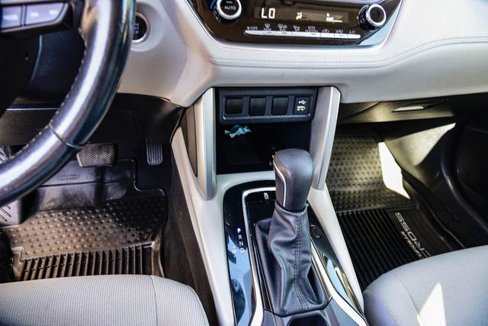 Certified 2022 Toyota Corolla Cross LE image 28