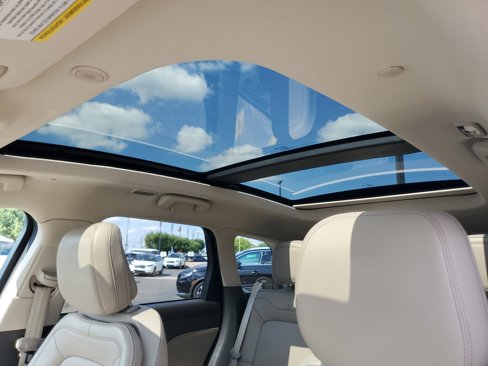 Used 2020 Lincoln Corsair Reserve w/ Equipment Group 201A image 11