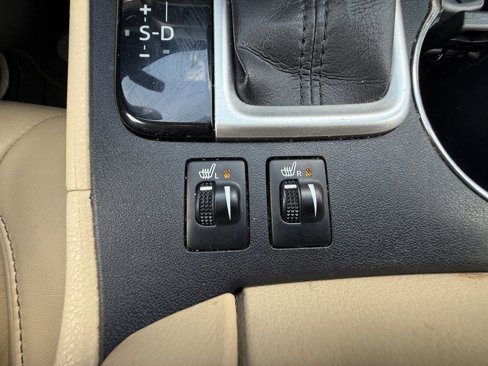 Used 2016 Toyota Highlander XLE image 5