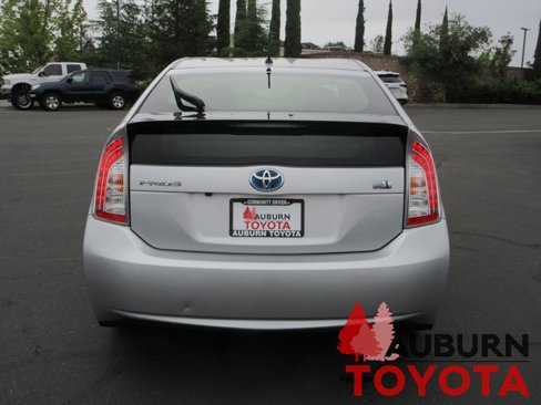 Used 2015 Toyota Prius Two image 6