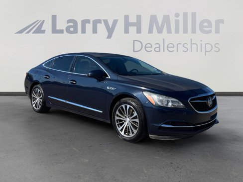 Used 2017 Buick LaCrosse Essence w/ Sights and Sounds Package image 7