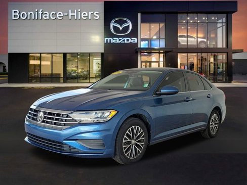 Used 2019 Volkswagen Jetta SE w/ Cold Weather Package image 3