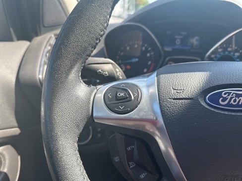 Used 2016 Ford Escape Titanium image 9
