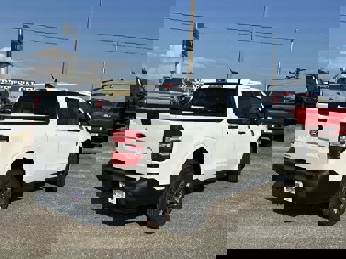 New 2025 Ford Maverick XLT w/ Equipment Group 302A image 5