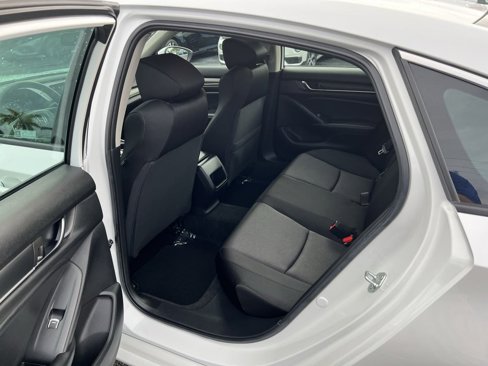 Used 2021 Honda Accord LX image 17